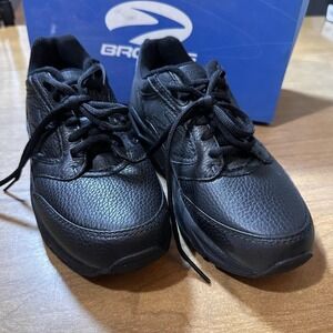 Brooks Addiction Walker Shoes Womens Size 5.5 Narrow Black Leather Walking